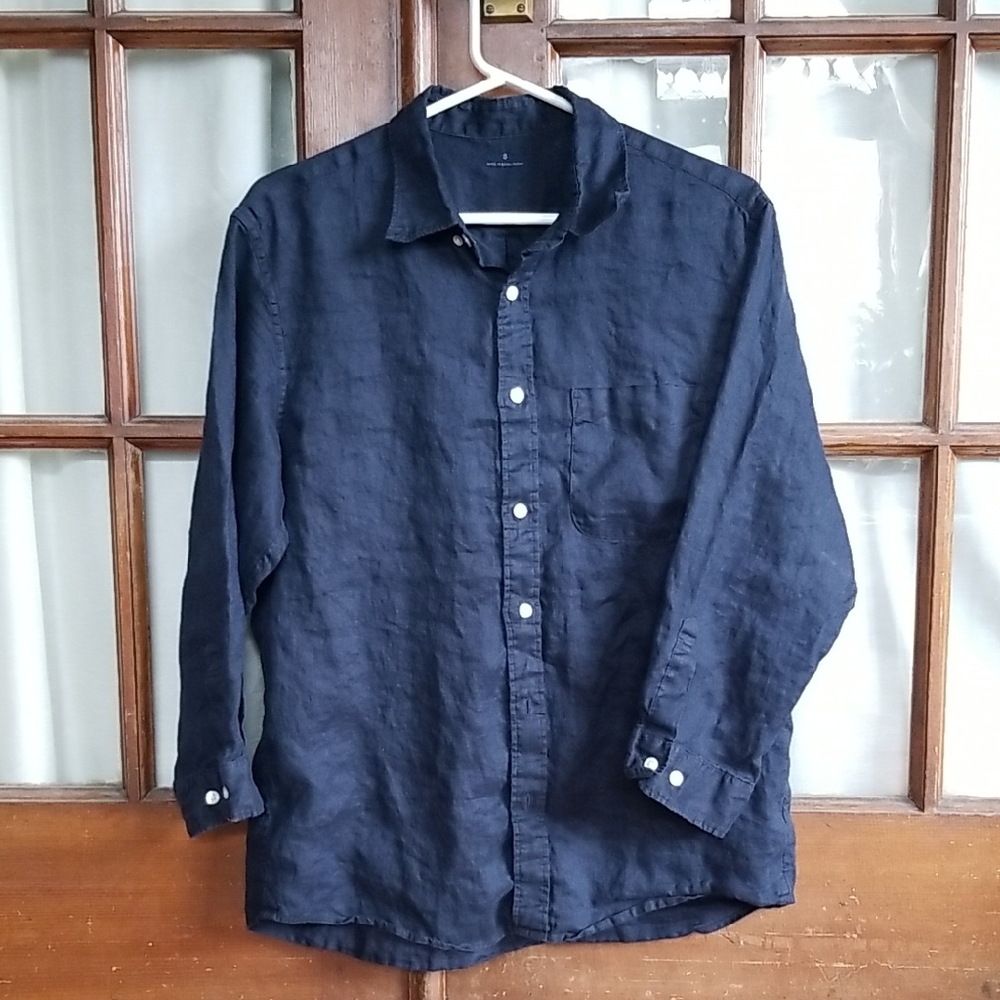 MUJI Navy Blue Linen Shirt, size small, sleeves croppes